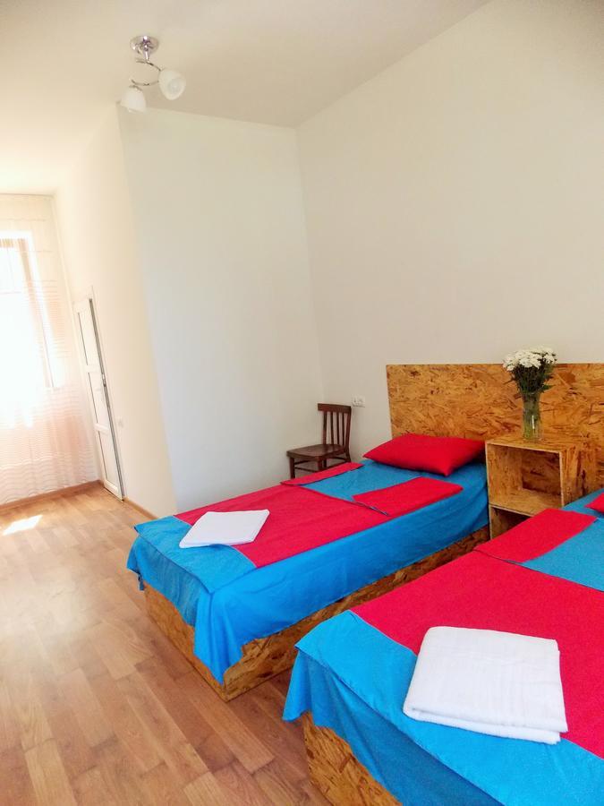 Shat Lav Hostel Erivan Dış mekan fotoğraf