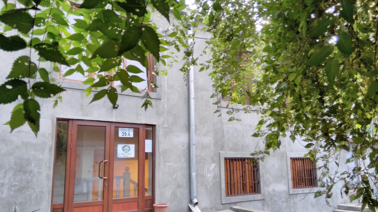 Shat Lav Hostel Erivan Dış mekan fotoğraf
