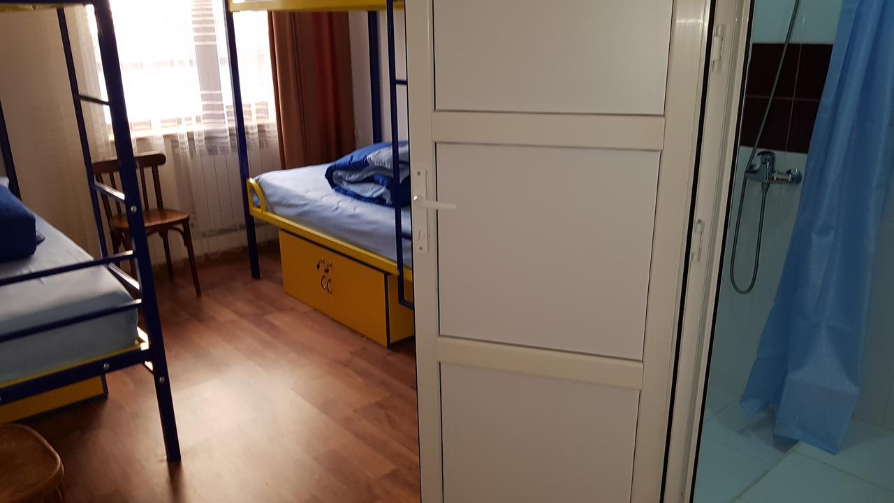 Shat Lav Hostel Erivan Dış mekan fotoğraf