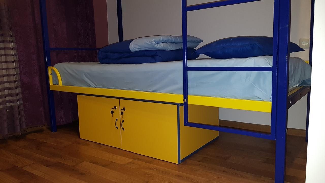 Shat Lav Hostel Erivan Dış mekan fotoğraf