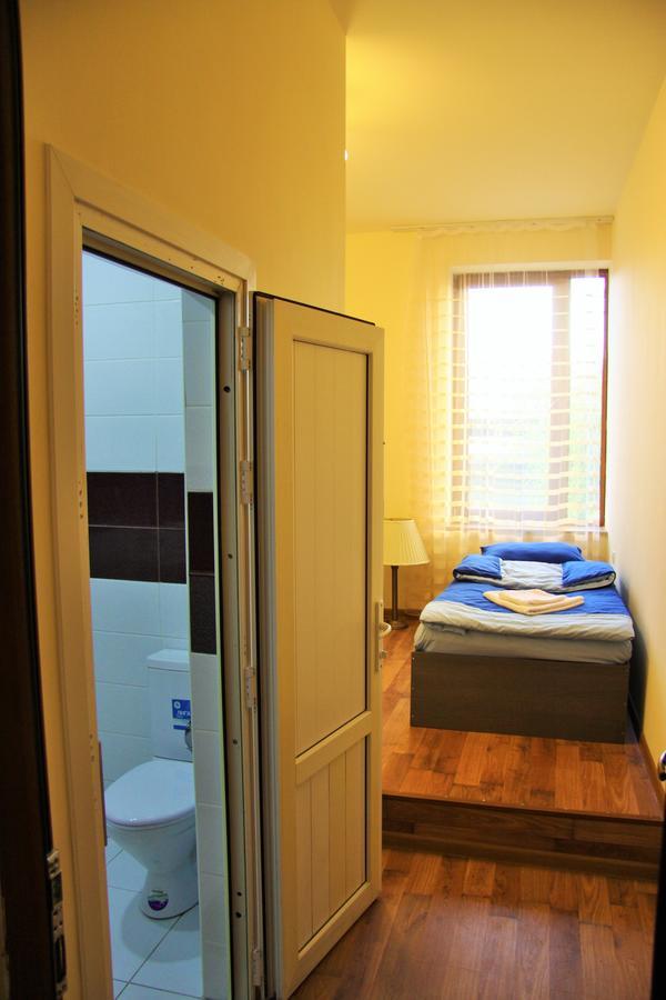 Shat Lav Hostel Erivan Dış mekan fotoğraf