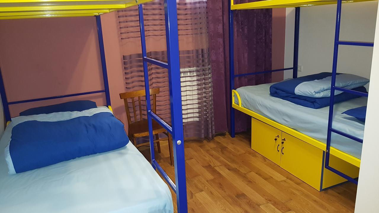 Shat Lav Hostel Erivan Dış mekan fotoğraf