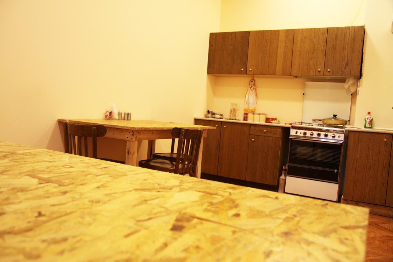 Shat Lav Hostel Erivan Dış mekan fotoğraf