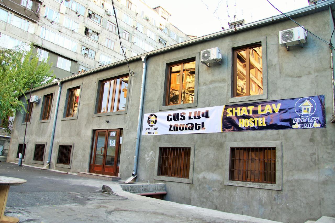 Shat Lav Hostel Erivan Dış mekan fotoğraf
