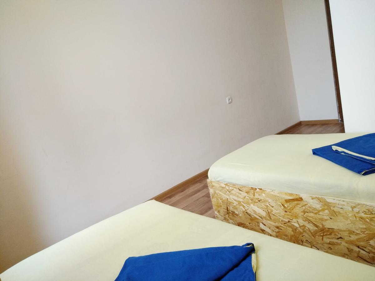 Shat Lav Hostel Erivan Dış mekan fotoğraf