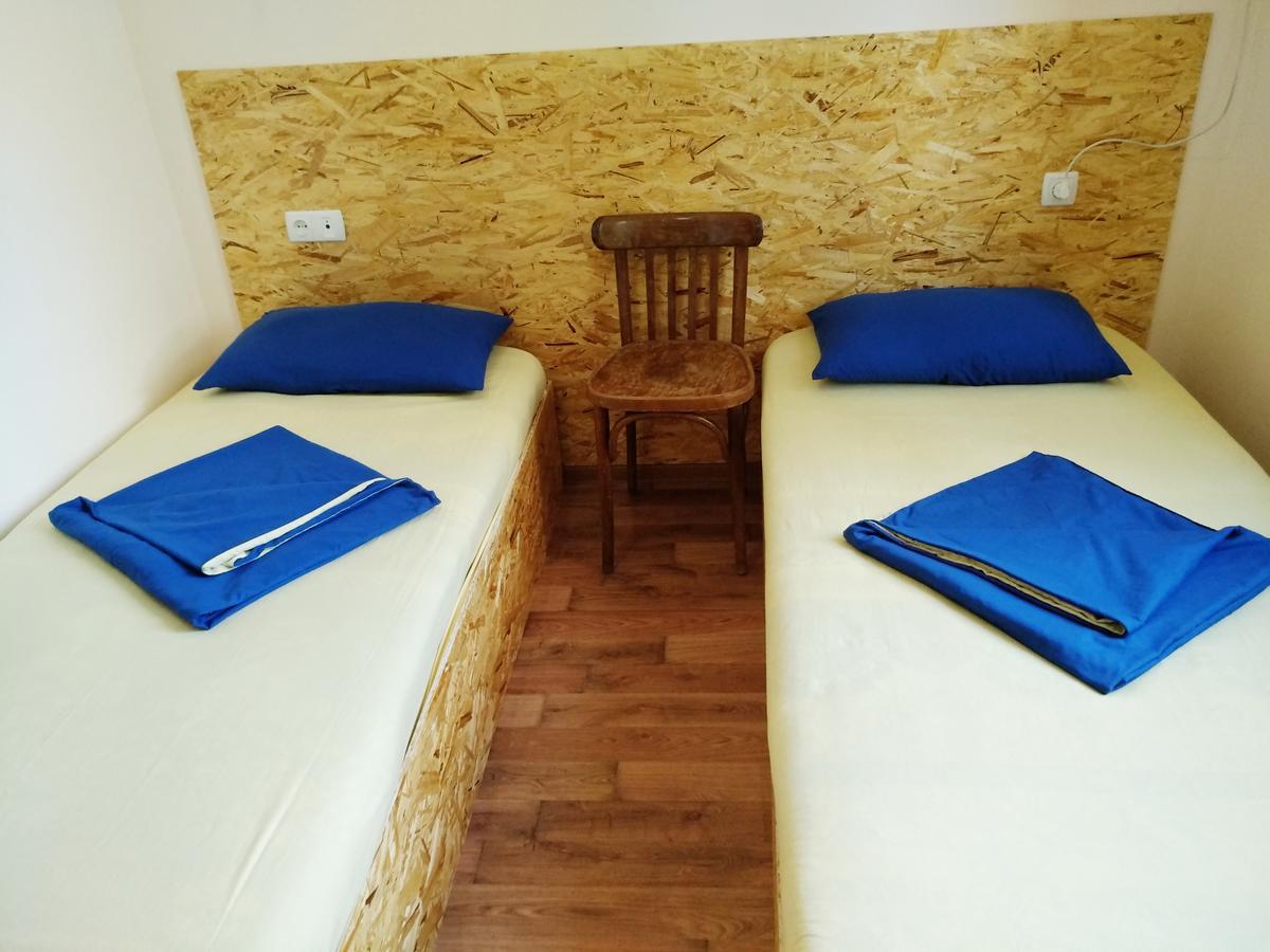 Shat Lav Hostel Erivan Dış mekan fotoğraf