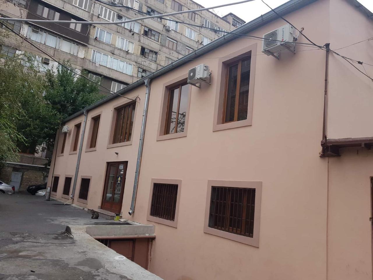 Shat Lav Hostel Erivan Dış mekan fotoğraf