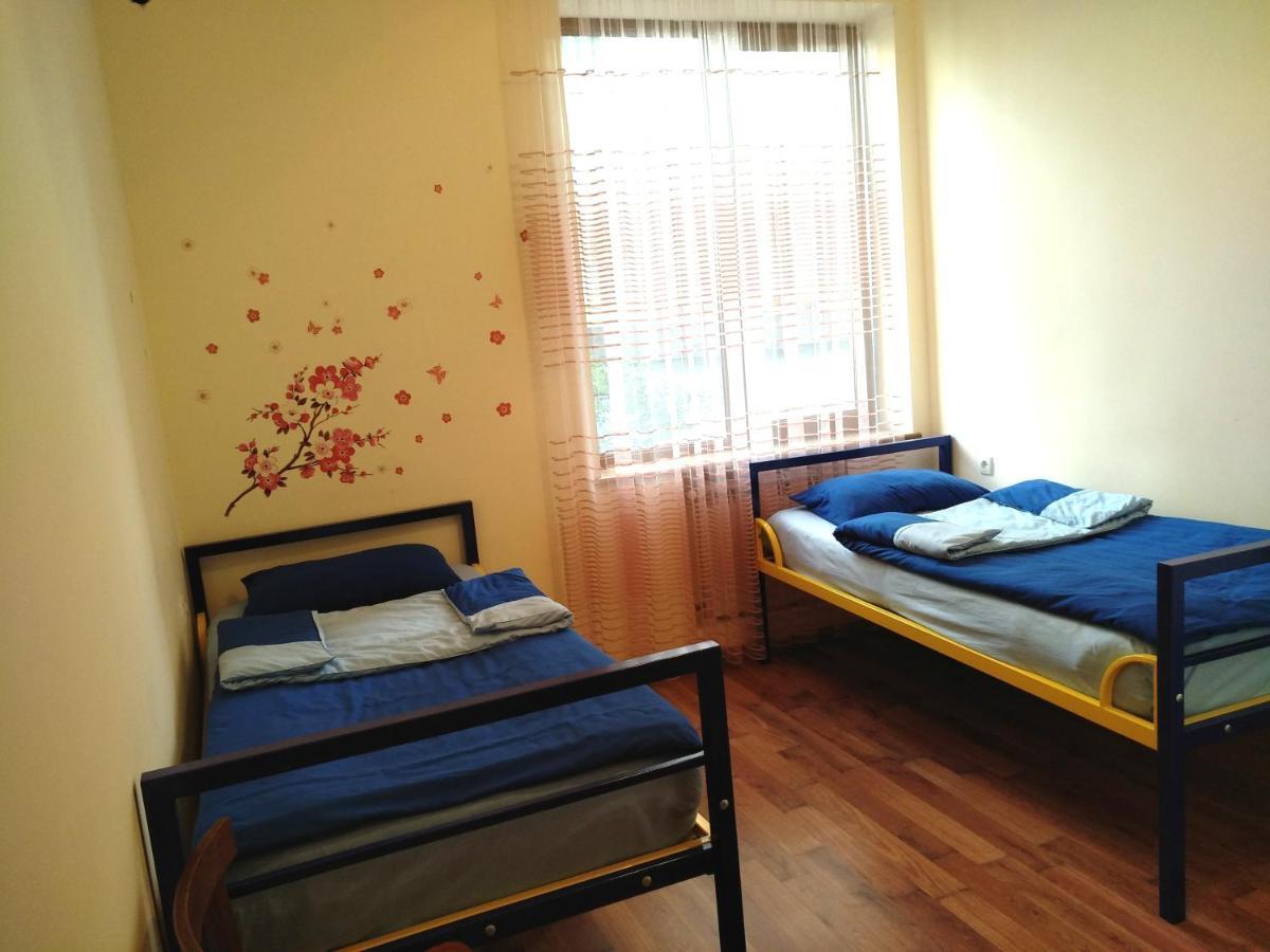 Shat Lav Hostel Erivan Dış mekan fotoğraf
